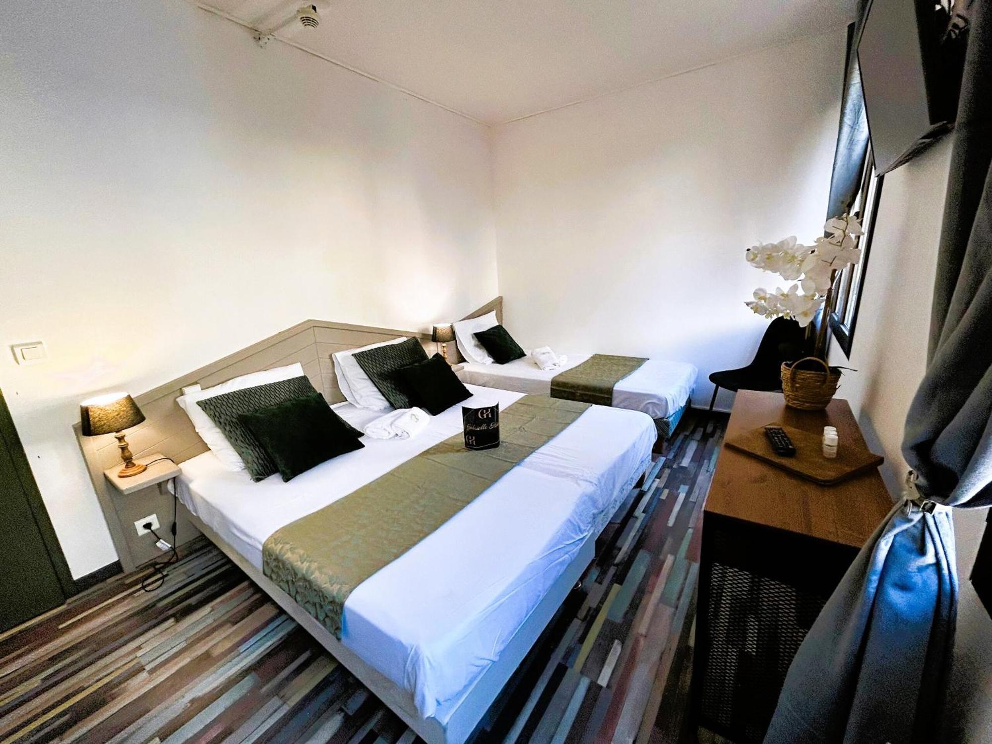 Gabrielle Hotel Aiguines Pokoj fotografie