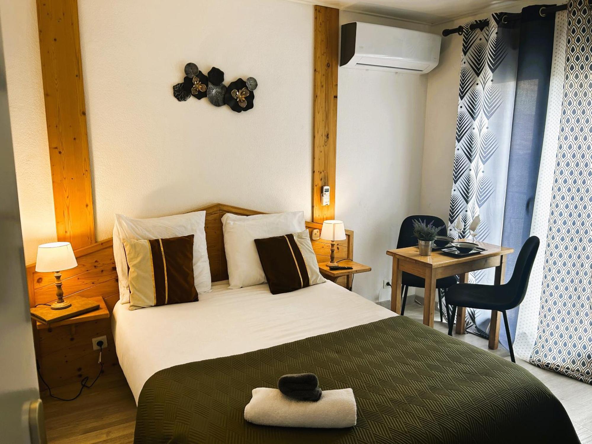 Gabrielle Hotel Aiguines Pokoj fotografie