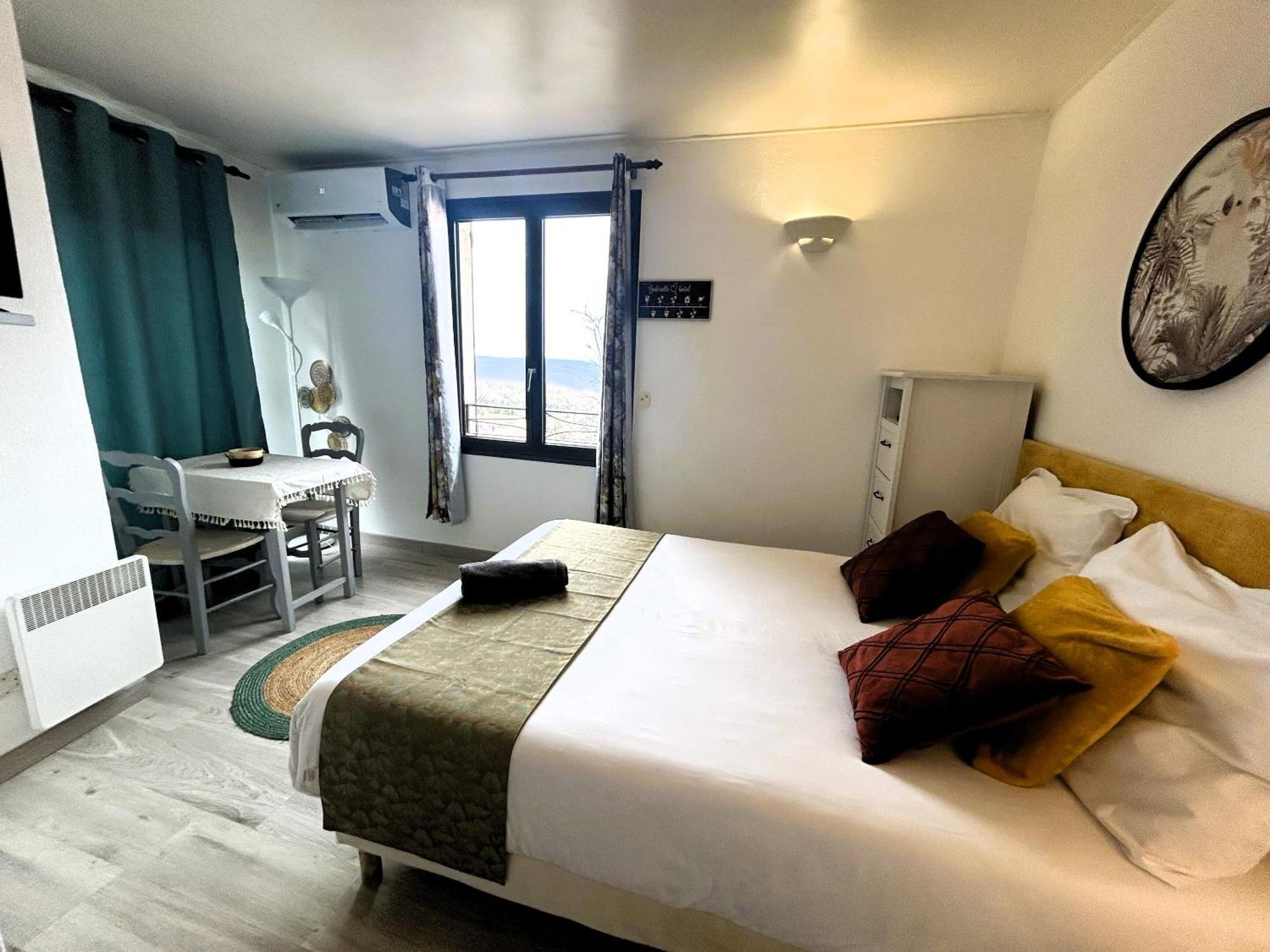 Gabrielle Hotel Aiguines Pokoj fotografie